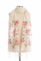 gül desenli kadın fular